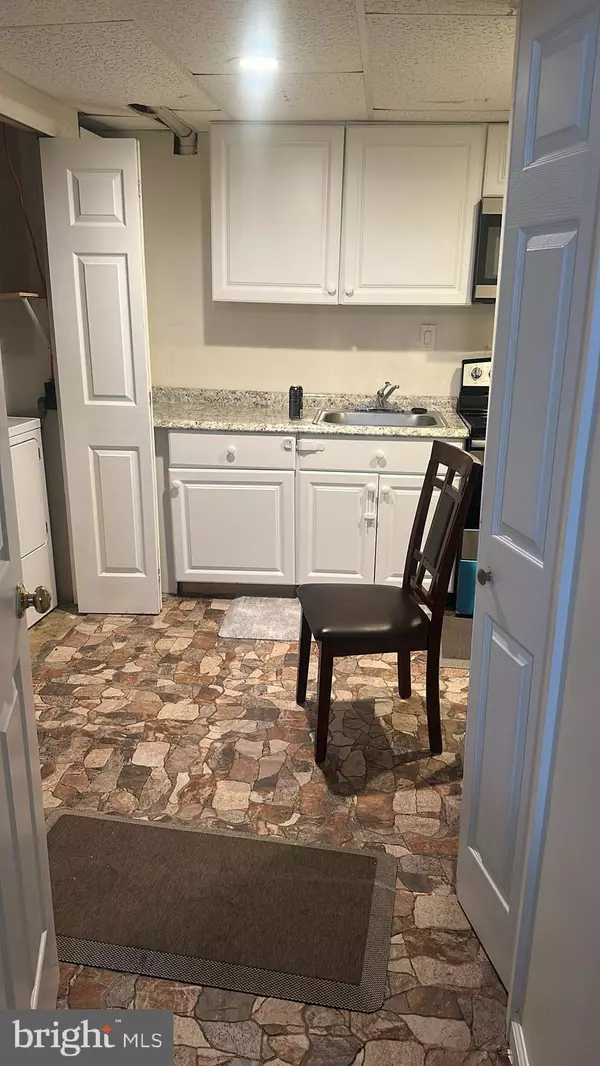 Alexandria, VA 22310,6172 MORNING GLORY RD