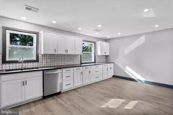 Greencastle, PA 17225,140 WILLIAMSON AVENUE AVE