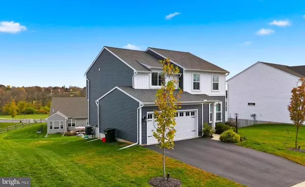 Denver, PA 17517,19 HEATHERWOOD LN