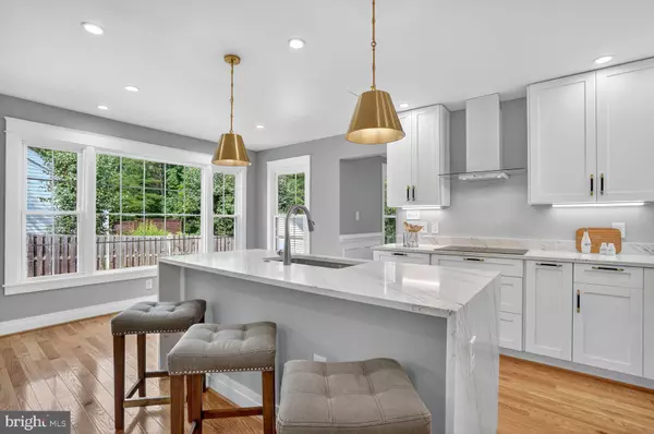 Alexandria, VA 22309,4122 FERRY LANDING RD