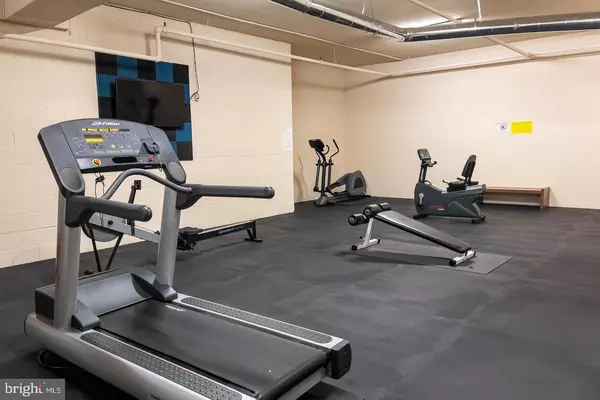 Falls Church, VA 22041,3709 S GEORGE MASON DR #1605E