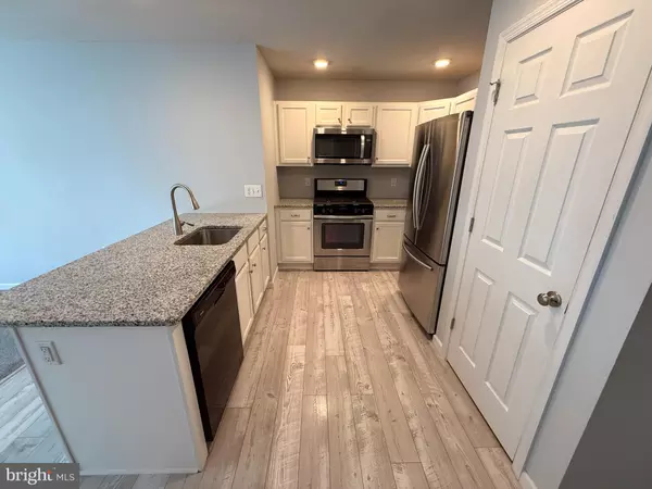 Pennsburg, PA 18073,3040 DAVENPORT WAY #M120 L