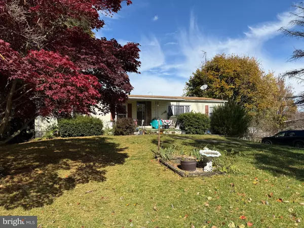 4040 BROWNTON RD, Felton, PA 17322