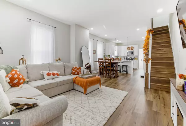 West Deptford, NJ 08086,247 CROWN POINT RD