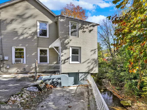 Mohnton, PA 19540,120 E WYOMISSING AVE