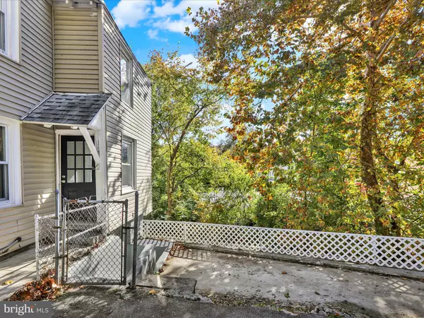 Mohnton, PA 19540,120 E WYOMISSING AVE