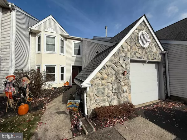 15 NORTHRUP CT, Newtown, PA 18940