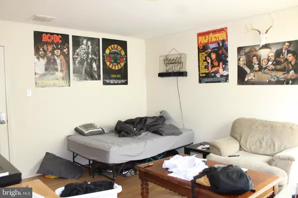 Glassboro, NJ 08028,107 ELLIS ST