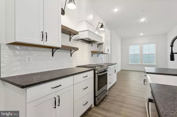 Chester, MD 21619,815 WARBLER WAY