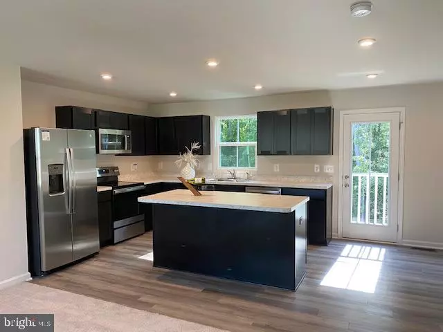 Stafford, VA 22554,612 MCFERREN RD