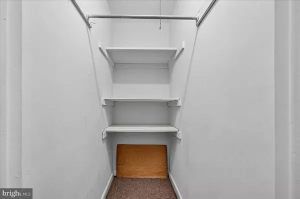 Philadelphia, PA 19111,825 SOLLY AVE #1ST FLR.