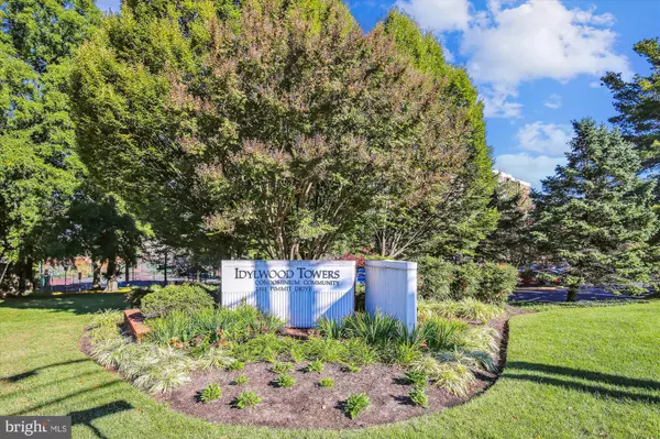 Falls Church, VA 22043,2300 PIMMIT #1012