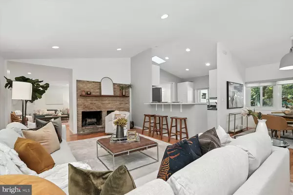 Bethesda, MD 20817,8216 FENWAY RD