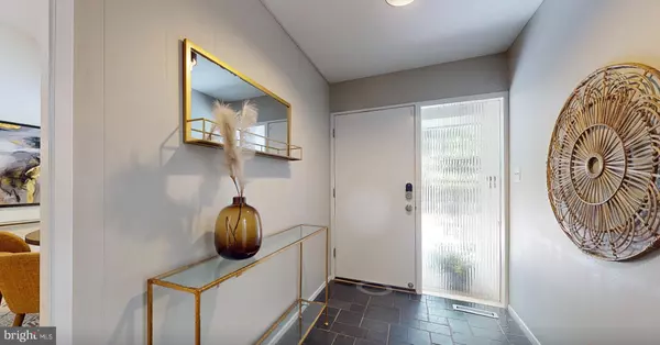 Bethesda, MD 20817,8216 FENWAY RD