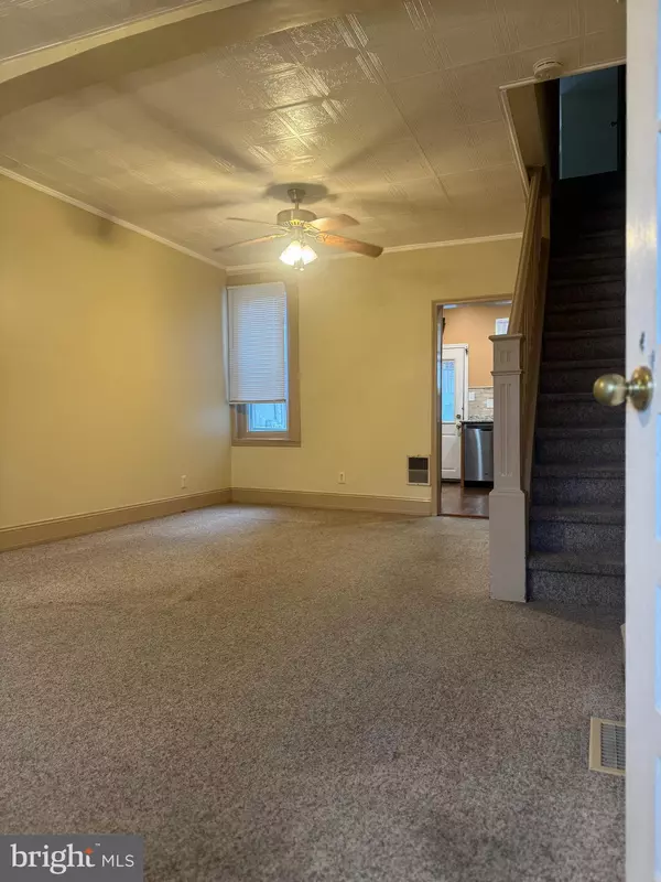 Philadelphia, PA 19134,3412 SALMON ST