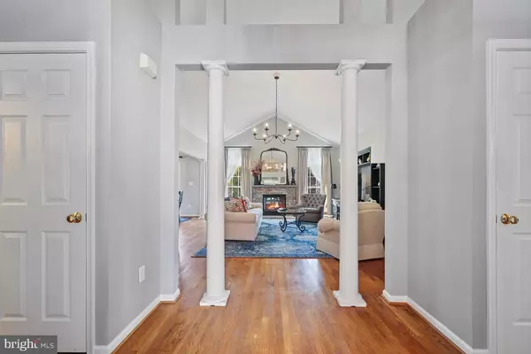 Purcellville, VA 20132,609 S MAPLE AVE