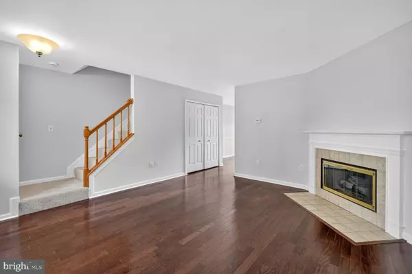 Alexandria, VA 22315,6539 OLD CARRIAGE LN