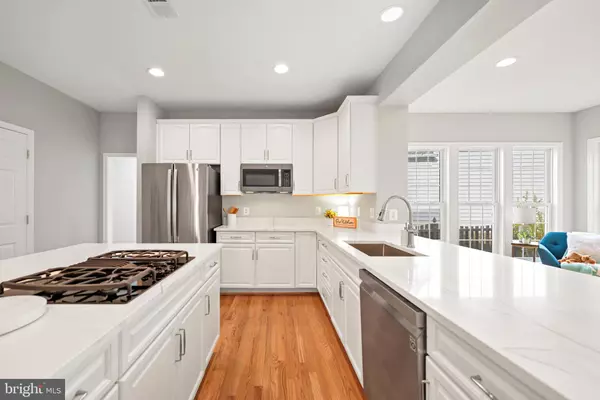 Fairfax, VA 22030,12816 OWENS GLEN DR