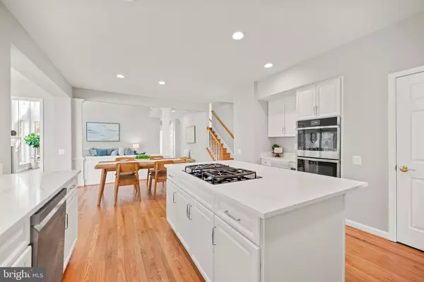 Fairfax, VA 22030,12816 OWENS GLEN DR