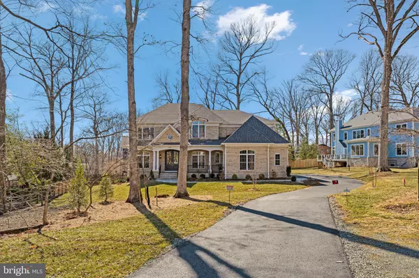 Vienna, VA 22180,8619 REDWOOD