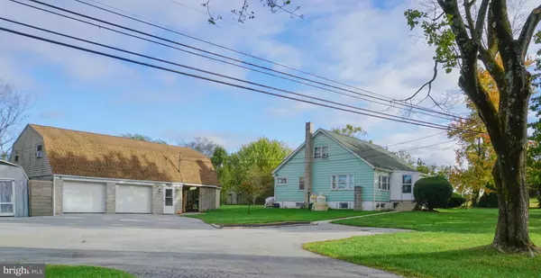 40 CUPOLA RD, Honey Brook, PA 19344