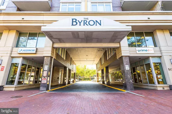 Falls Church, VA 22046,513 W BROAD ST #702