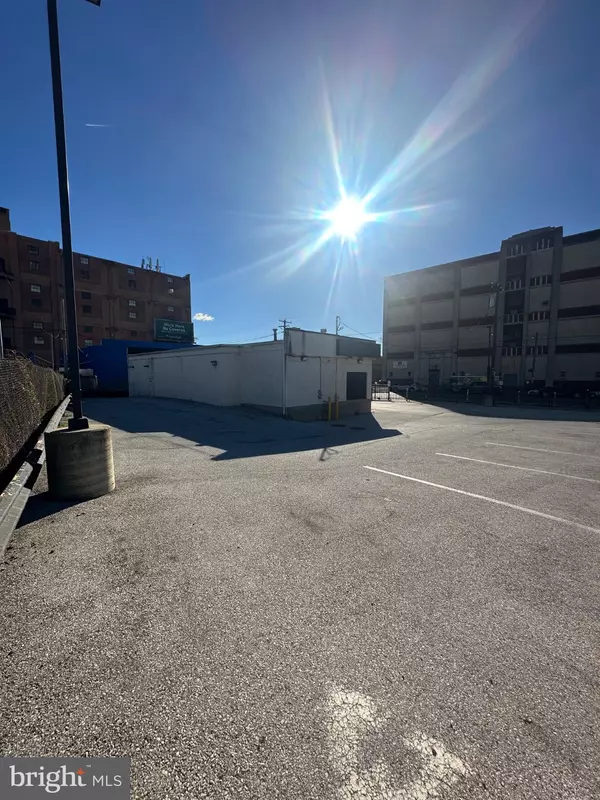 Philadelphia, PA 19124,1201 - 11 E ERIE AVE