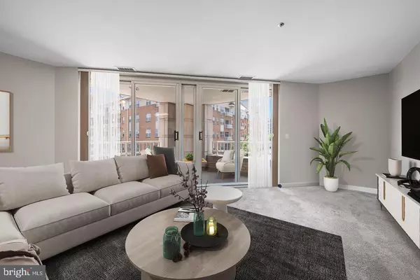 100 HARBORVIEW DR #212, Baltimore, MD 21230