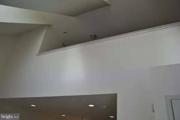 Princeton, NJ 08540,2 LEXINGTON CT