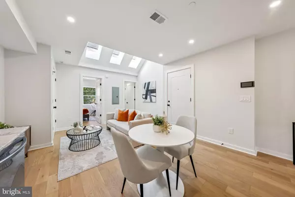 Washington, DC 20007,2606 41ST ST NW #5