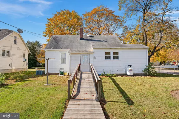 Dover, DE 19904,324 ROSS ST