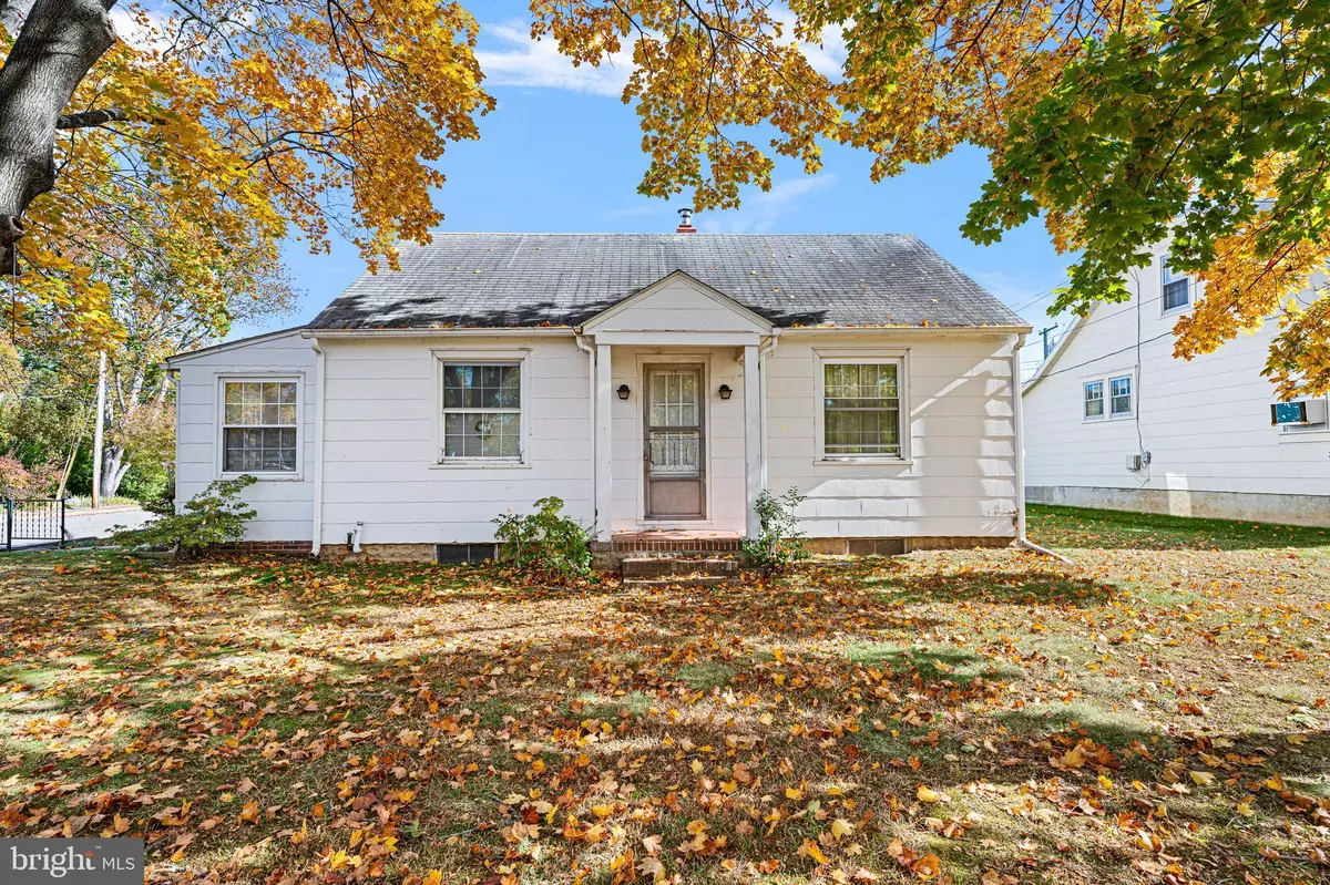 Dover, DE 19904,324 ROSS ST