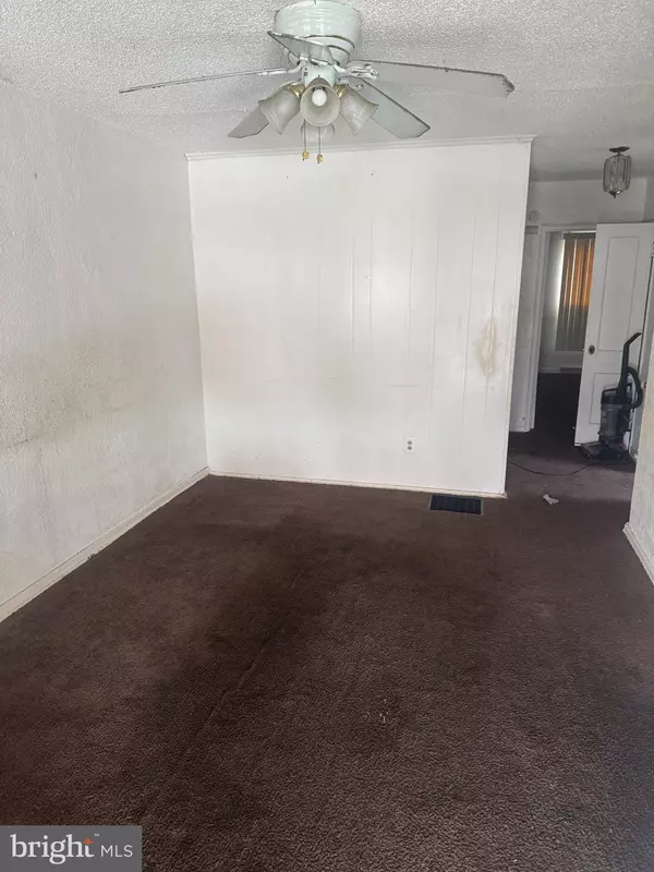 Sharon Hill, PA 19079,917 PINE RD