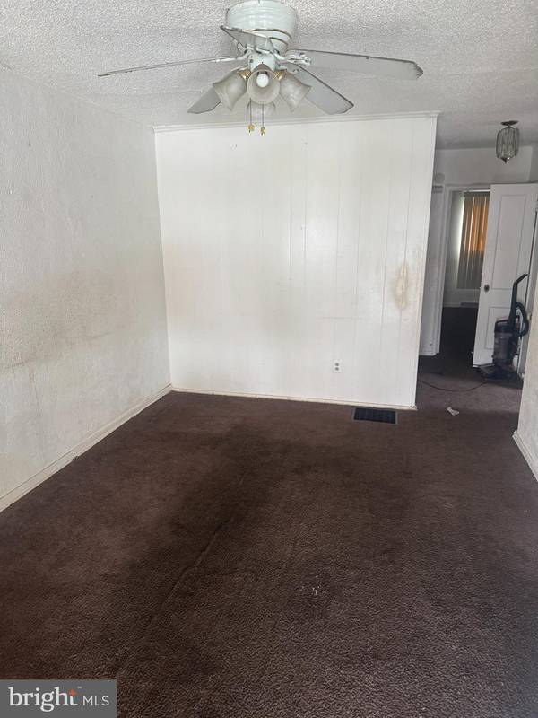 Sharon Hill, PA 19079,917 PINE RD