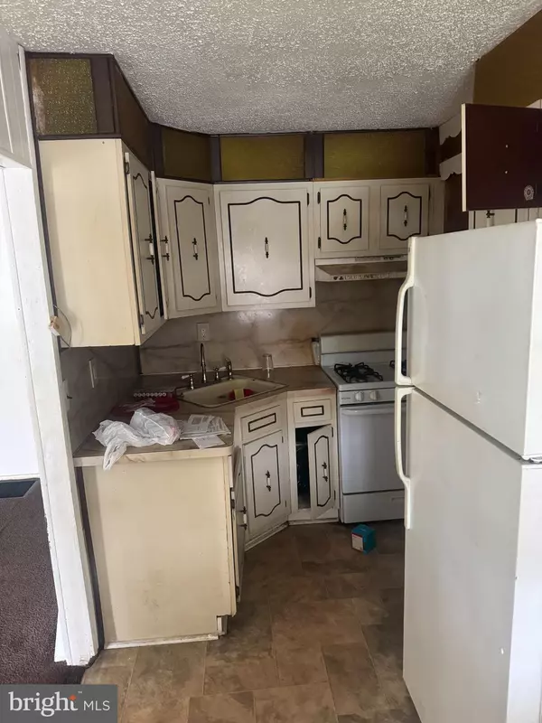 Sharon Hill, PA 19079,917 PINE RD