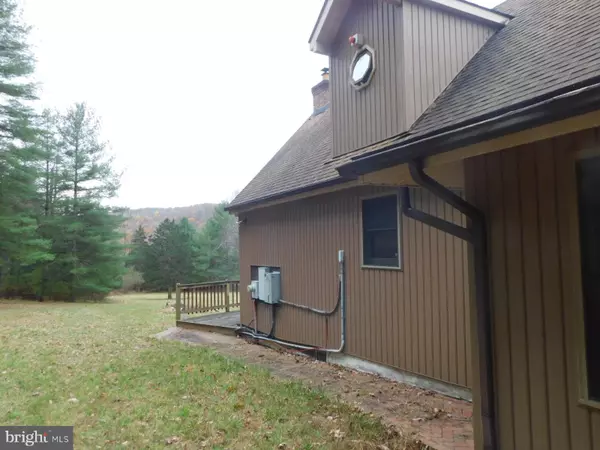 Lost City, WV 26810,760 WILDLIFE DR