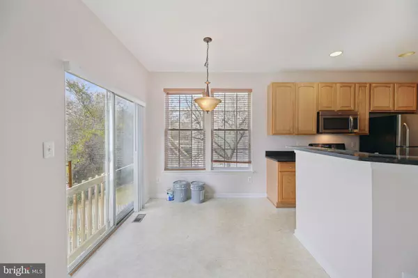 Manassas, VA 20109,8712 TARRYTOWN CT