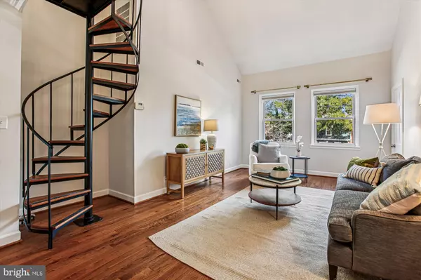 Arlington, VA 22206,3000 S COLUMBUS ST S #B2