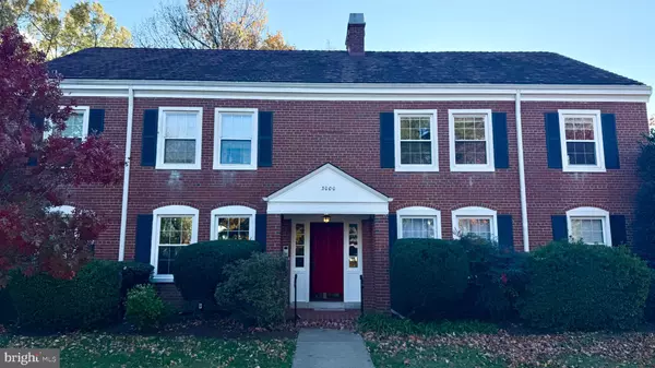 3000 S COLUMBUS ST S #B2, Arlington, VA 22206