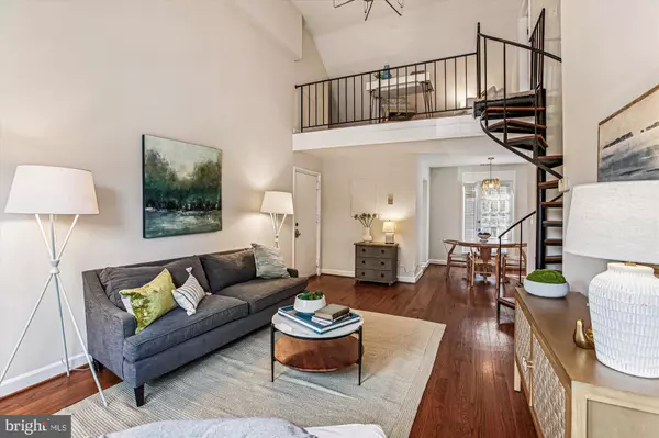 Arlington, VA 22206,3000 S COLUMBUS ST S #B2