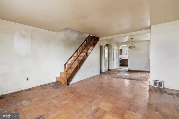 Philadelphia, PA 19149,7213 BROUS AVE