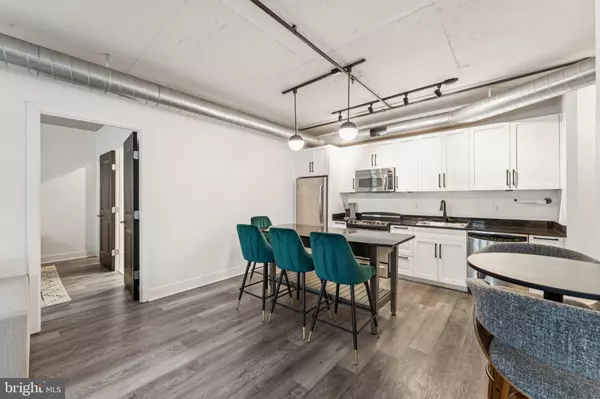 Washington, DC 20009,2125 14TH ST NW #230