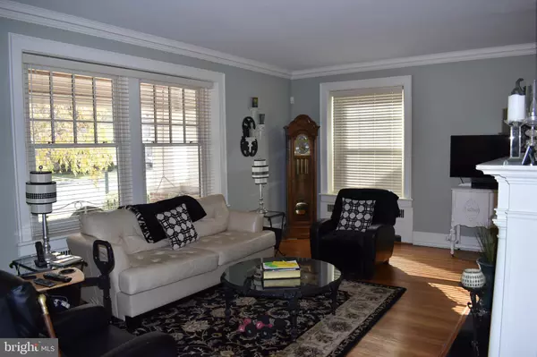 Hagerstown, MD 21742,909 OAK HILL AVE