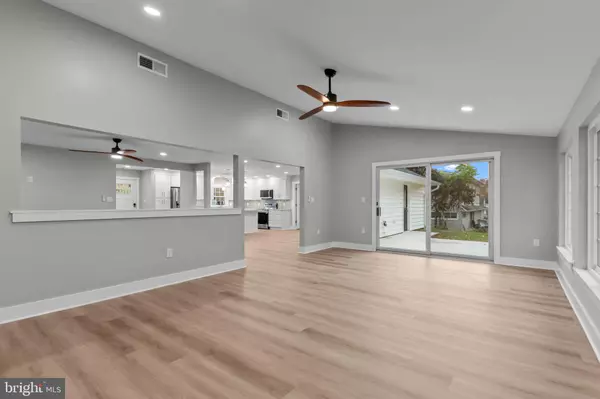 Levittown, PA 19056,33 RED ROSE WAY