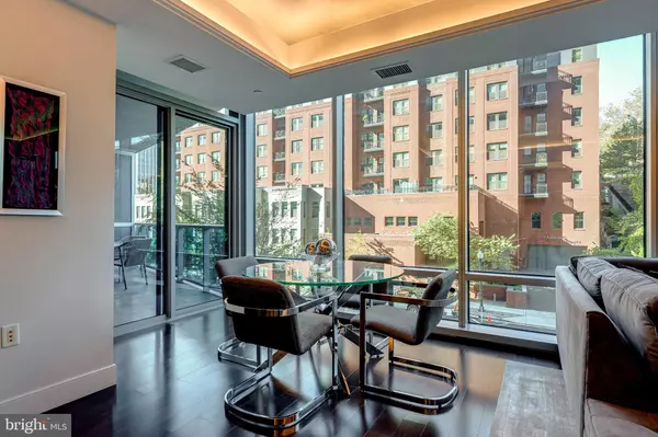 Arlington, VA 22209,1881 N NASH ST #210