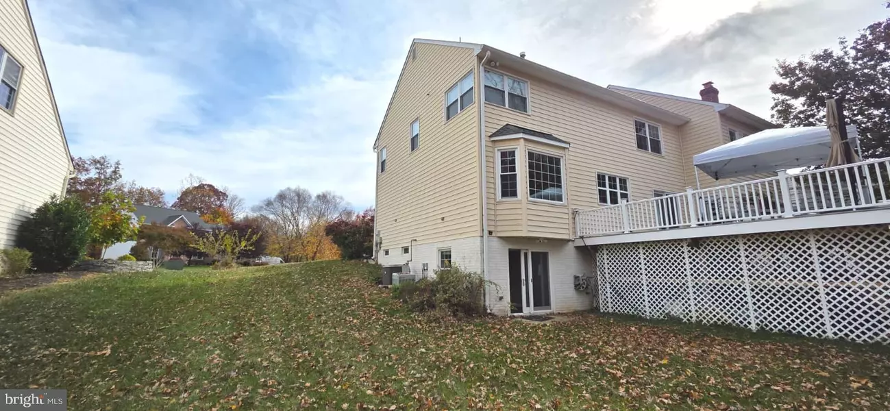 601 BEAUREGARD DR SE, Leesburg, VA 20175