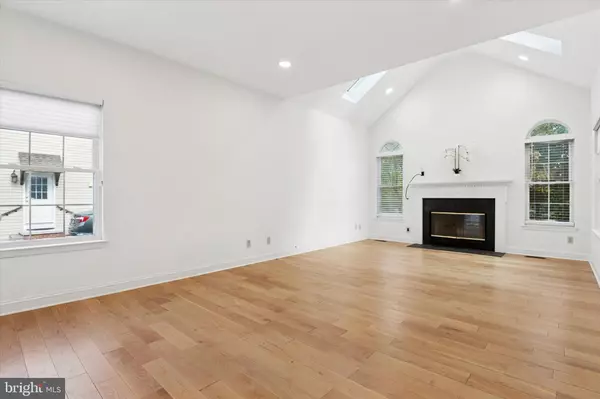 Wilmington, DE 19803,22 BRADLEY DR