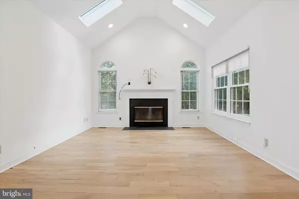 Wilmington, DE 19803,22 BRADLEY DR