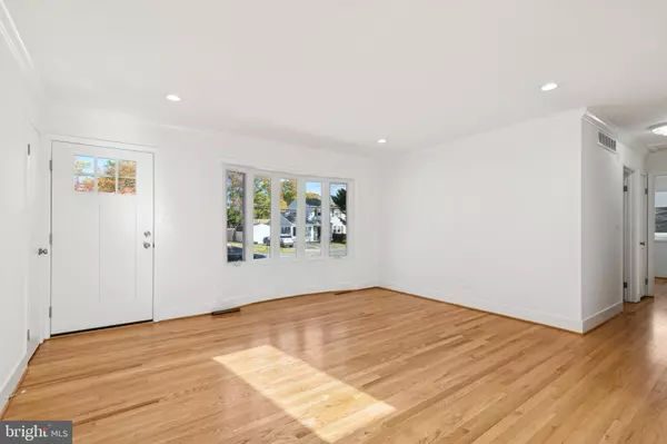 Edgewater, MD 21037,127 DUVAL LN