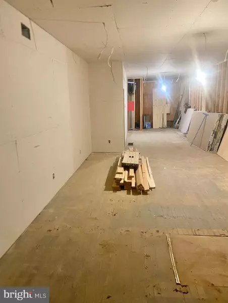 2115 E CHELTEN AVE, Philadelphia, PA 19138